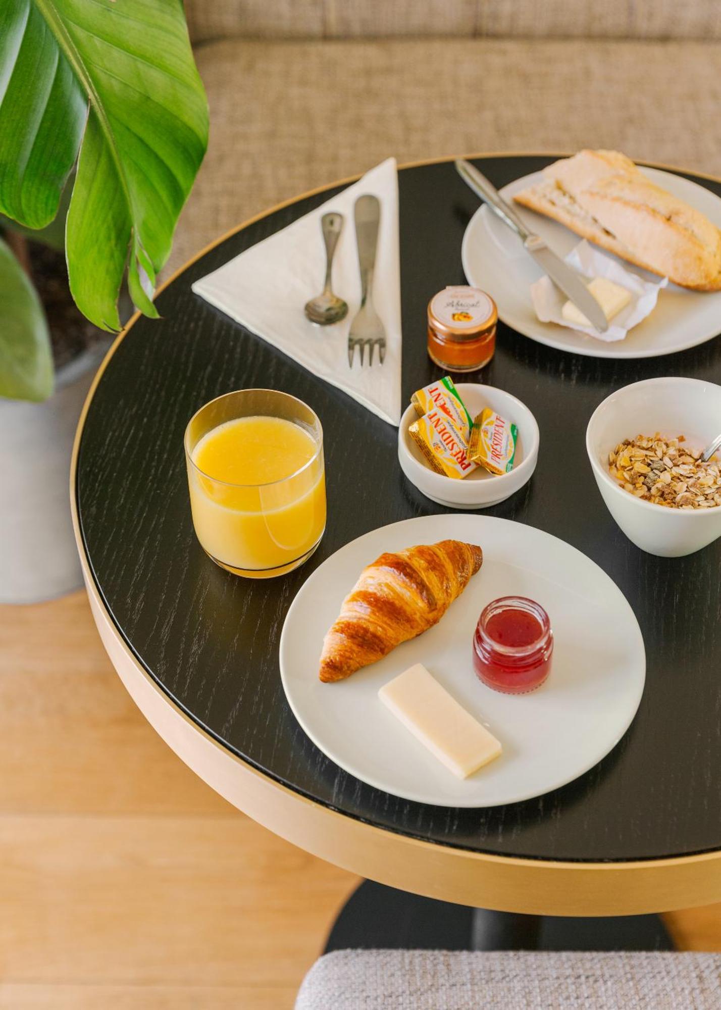 Sonder Yvette Hotel Vanves Buitenkant foto